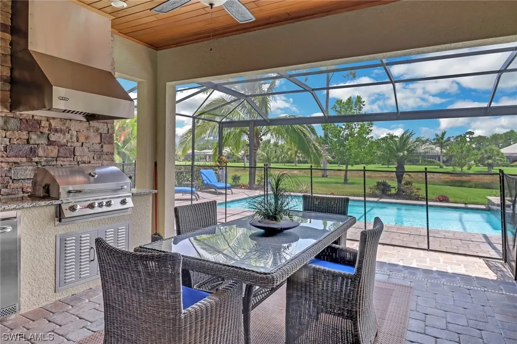 2107 Antigua Lane Naples FL 34120