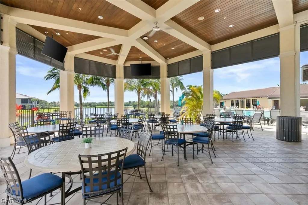 2107 Antigua Lane Naples FL 34120