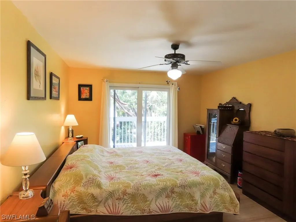 1535 Centre Street Sanibel FL 33957
