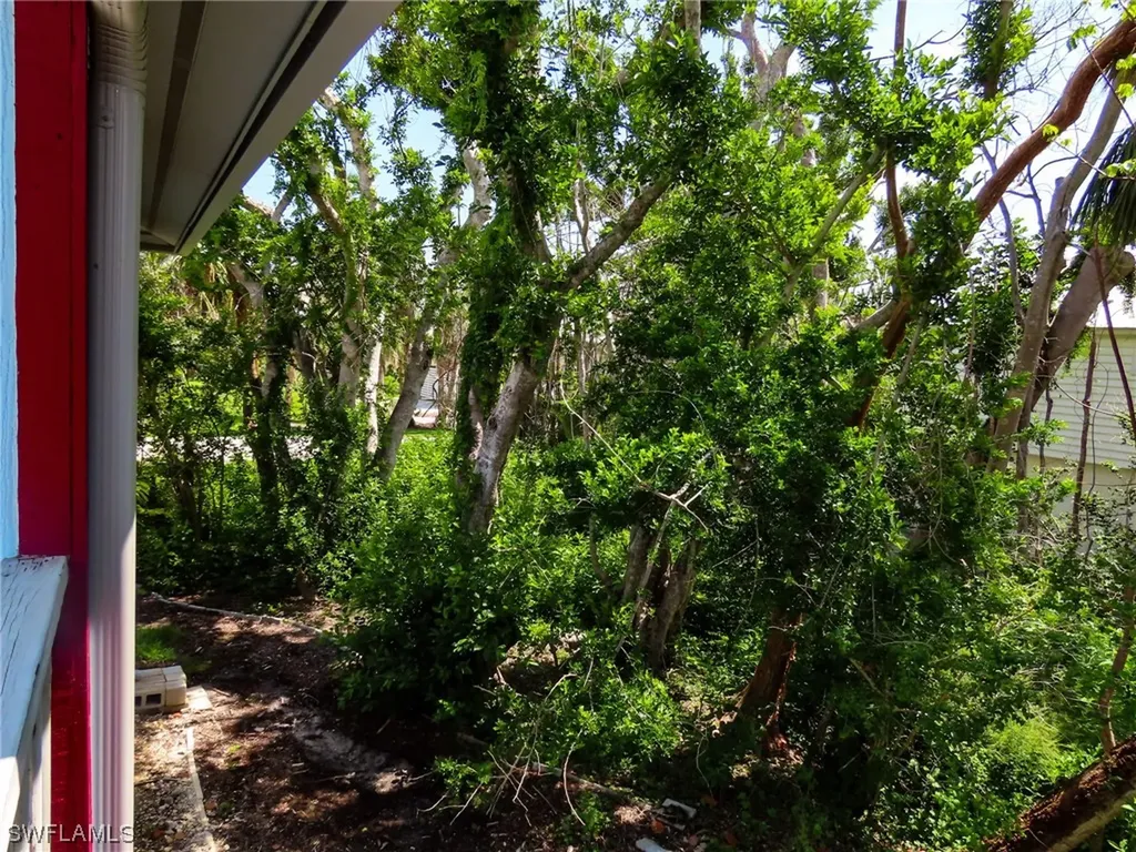 1535 Centre Street Sanibel FL 33957