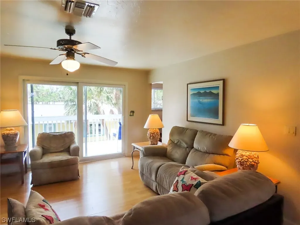 1535 Centre Street Sanibel FL 33957