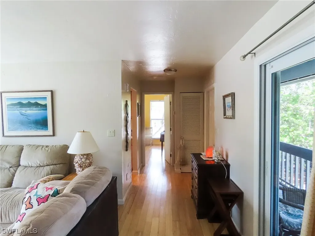 1535 Centre Street Sanibel FL 33957