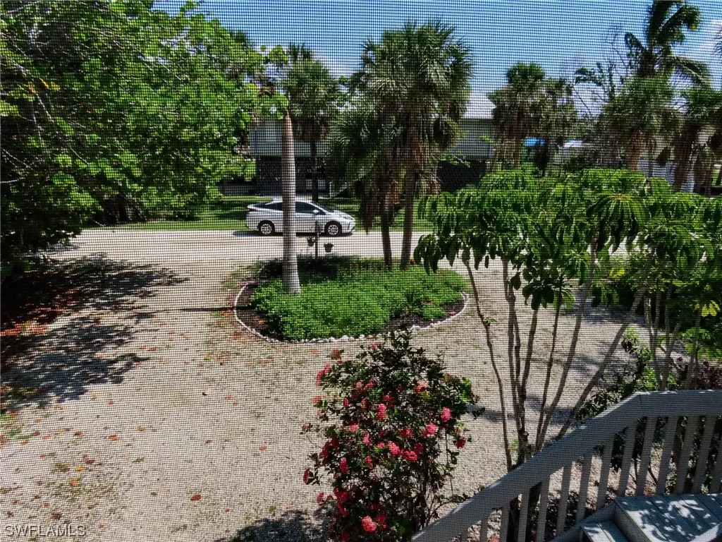 1535 Centre Street Sanibel FL 33957