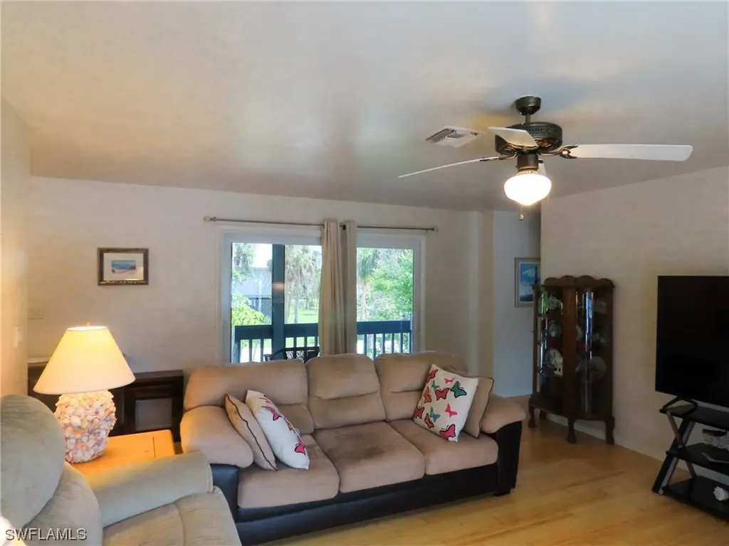 1535 Centre Street Sanibel FL 33957