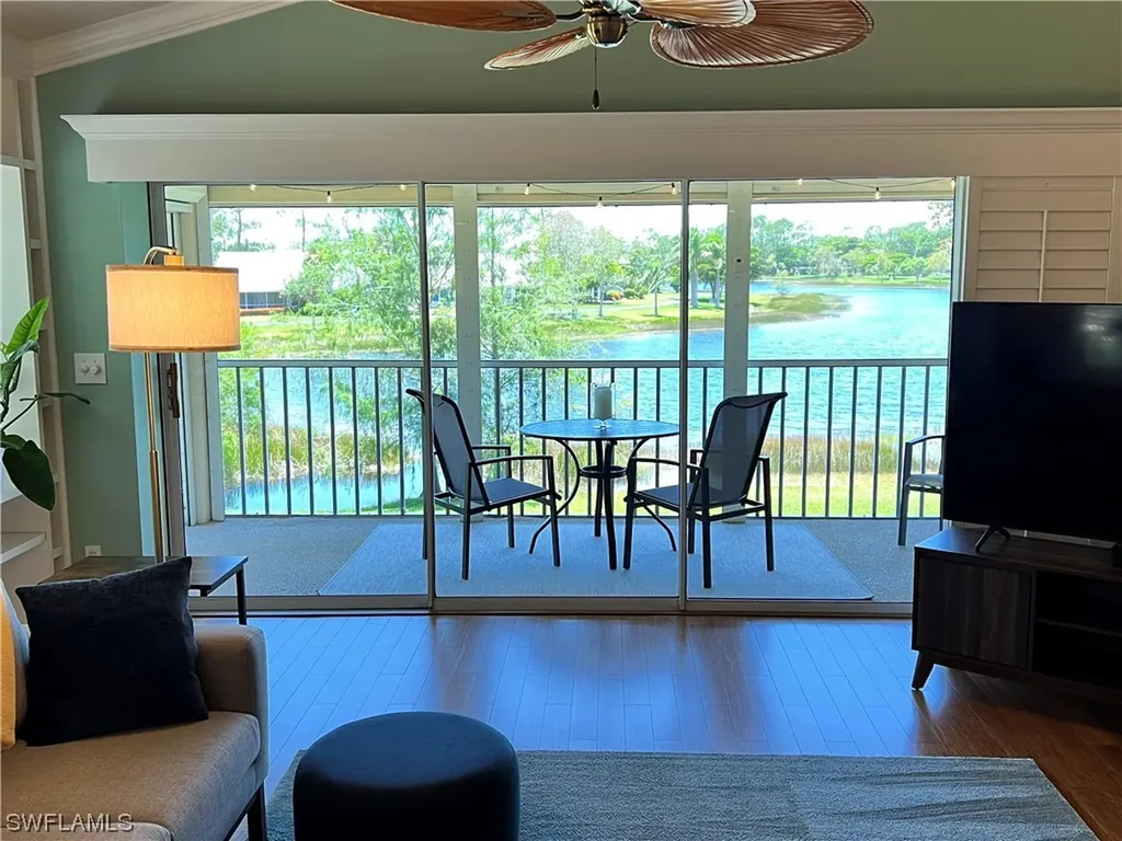 2819 Aintree Lane Naples FL 34112
