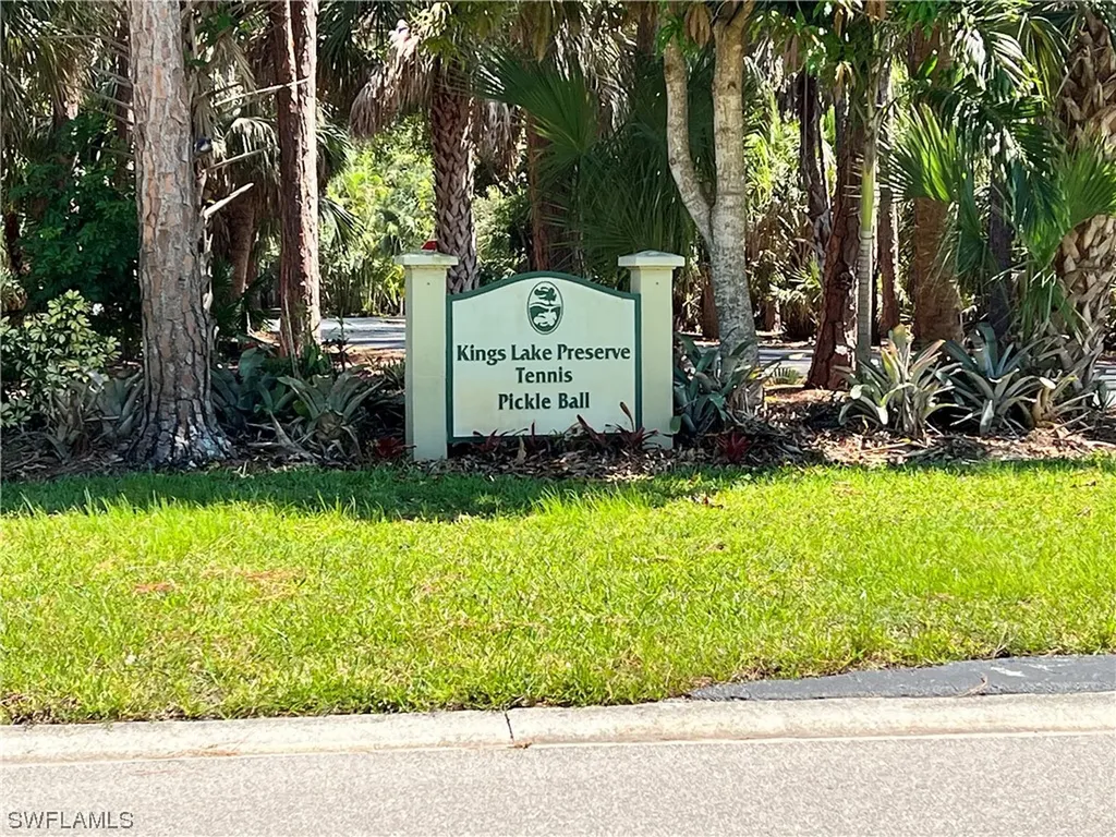 2819 Aintree Lane Naples FL 34112