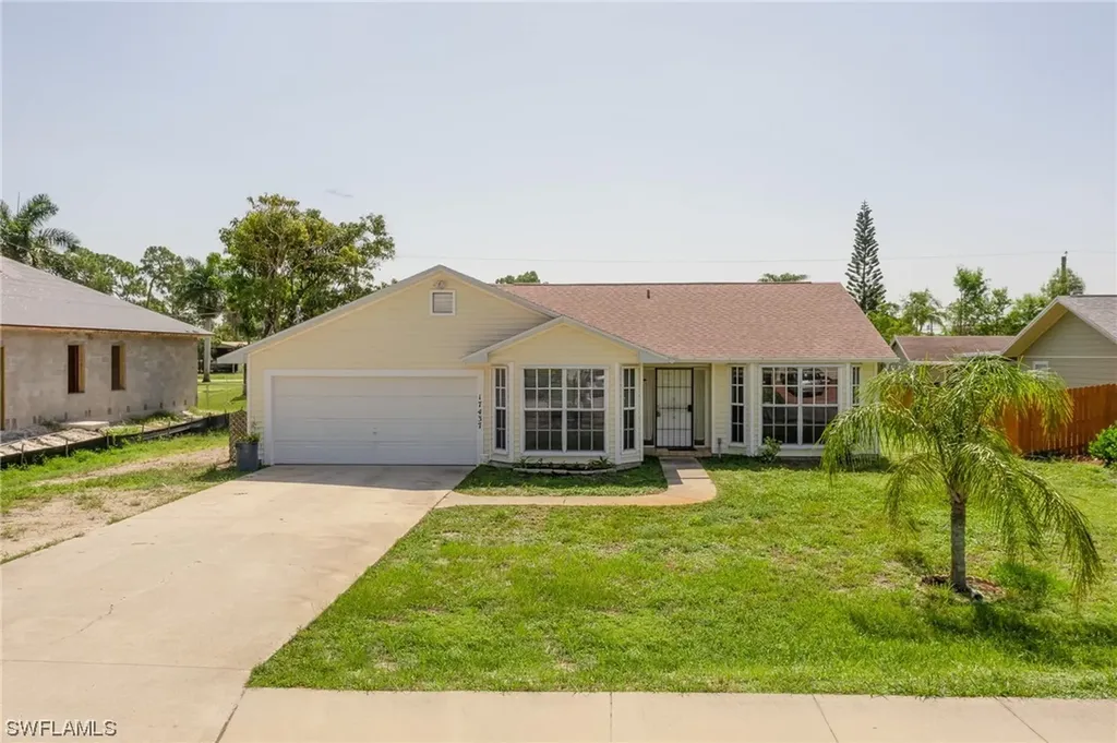 17437 Lee Road Fort Myers FL 33967