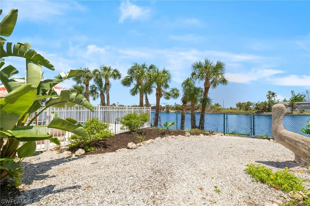3302 Twin Lakes Lane Sanibel FL 33957