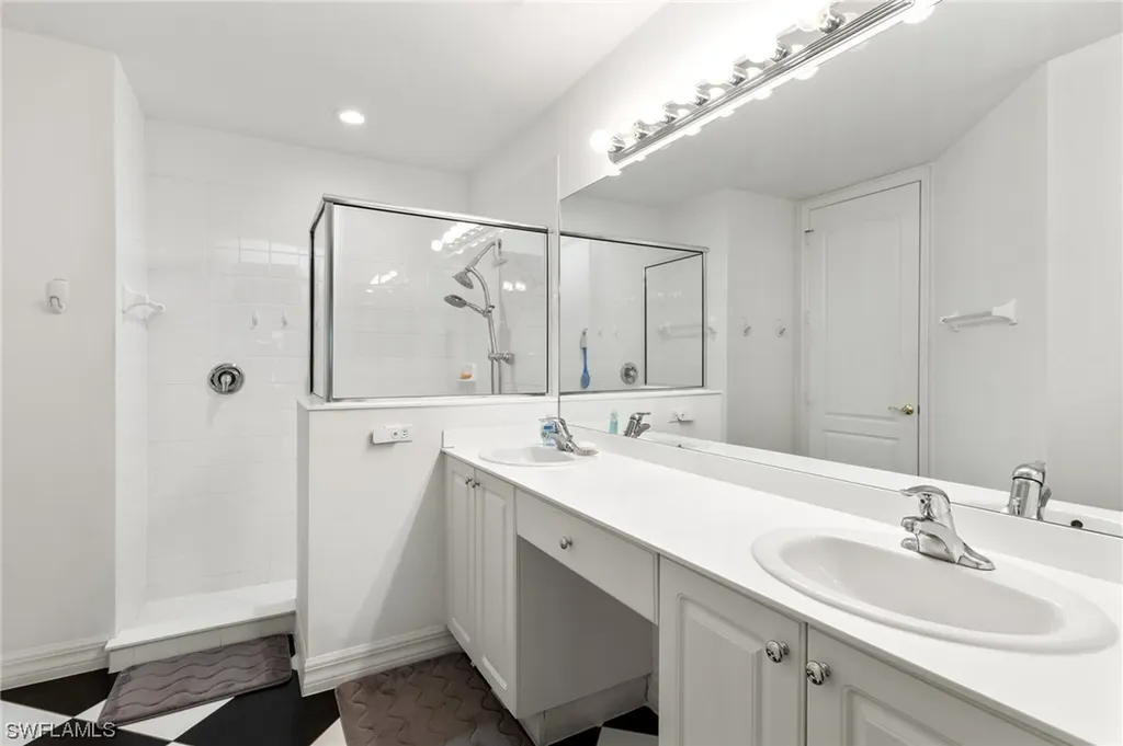 6031 Jonathans Bay Circle Fort Myers FL 33908