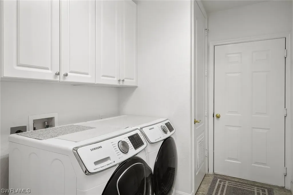 6031 Jonathans Bay Circle Fort Myers FL 33908