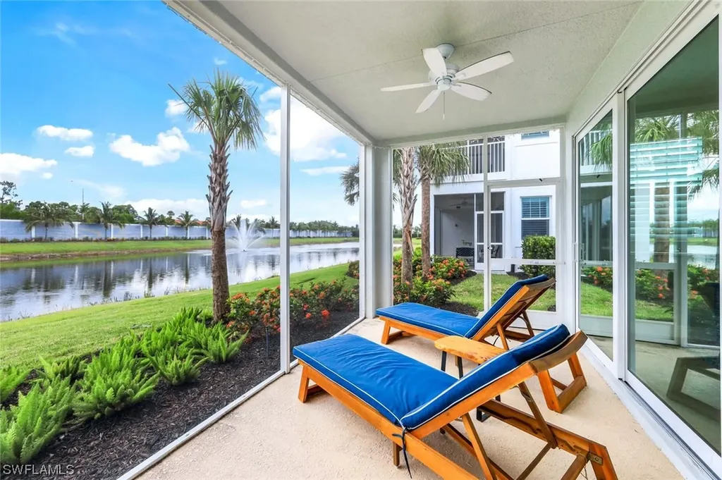 2561 Seychelles Drive Naples FL 34112