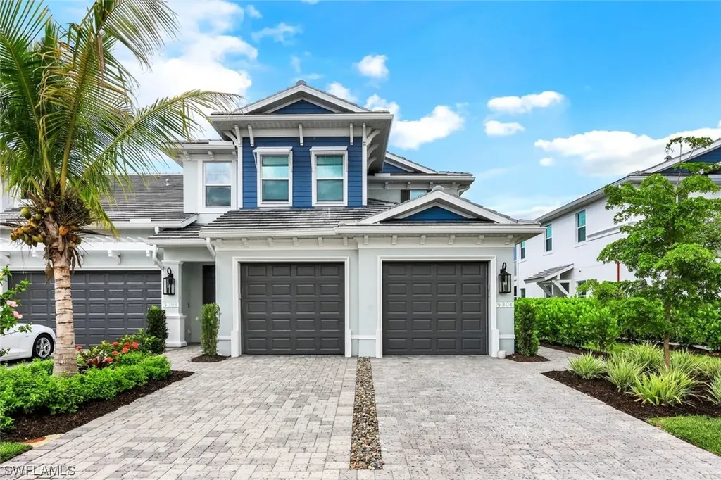 2561 Seychelles Drive Naples FL 34112