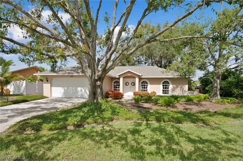 709 SE 10th Avenue Cape Coral FL 33990