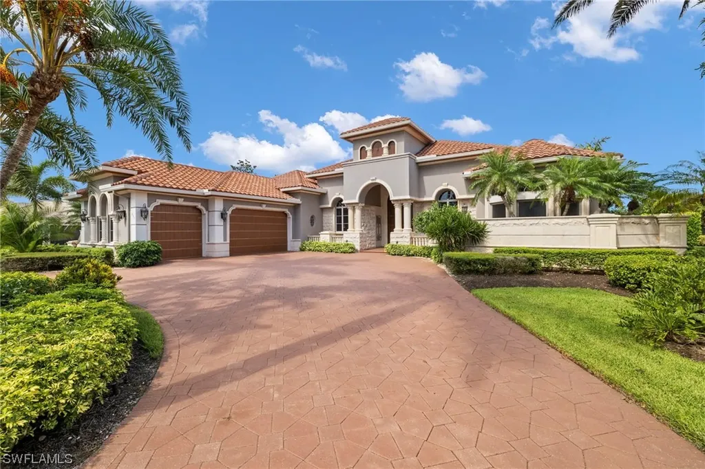 655 Venezia Grande Drive Naples FL 34119