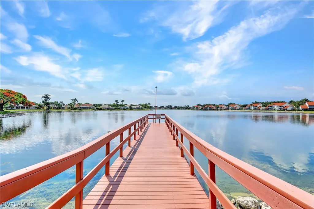 350 Henley Drive Naples FL 34104