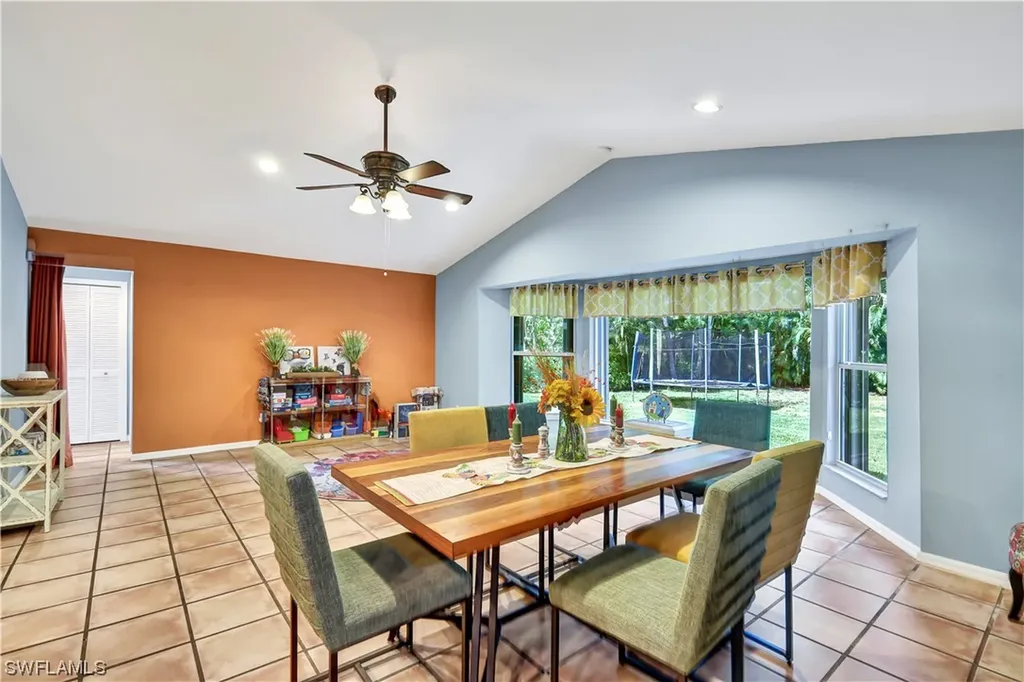 350 Henley Drive Naples FL 34104