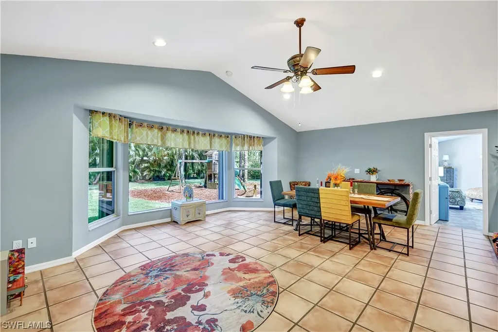 350 Henley Drive Naples FL 34104