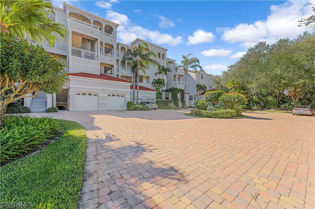 1540 Clermont Drive Naples FL 34109