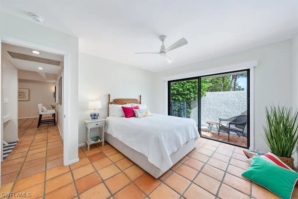515 Serendipity Drive Naples FL 34108