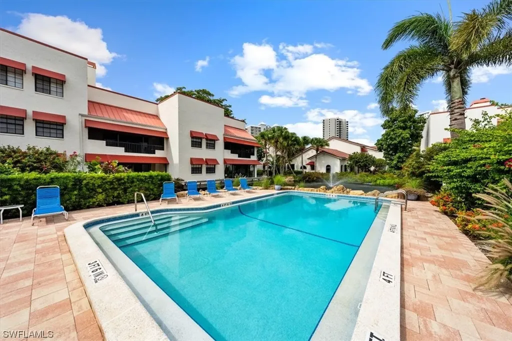 515 Serendipity Drive Naples FL 34108