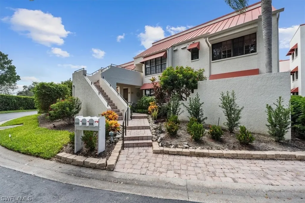 515 Serendipity Drive Naples FL 34108