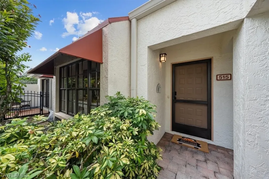 515 Serendipity Drive Naples FL 34108
