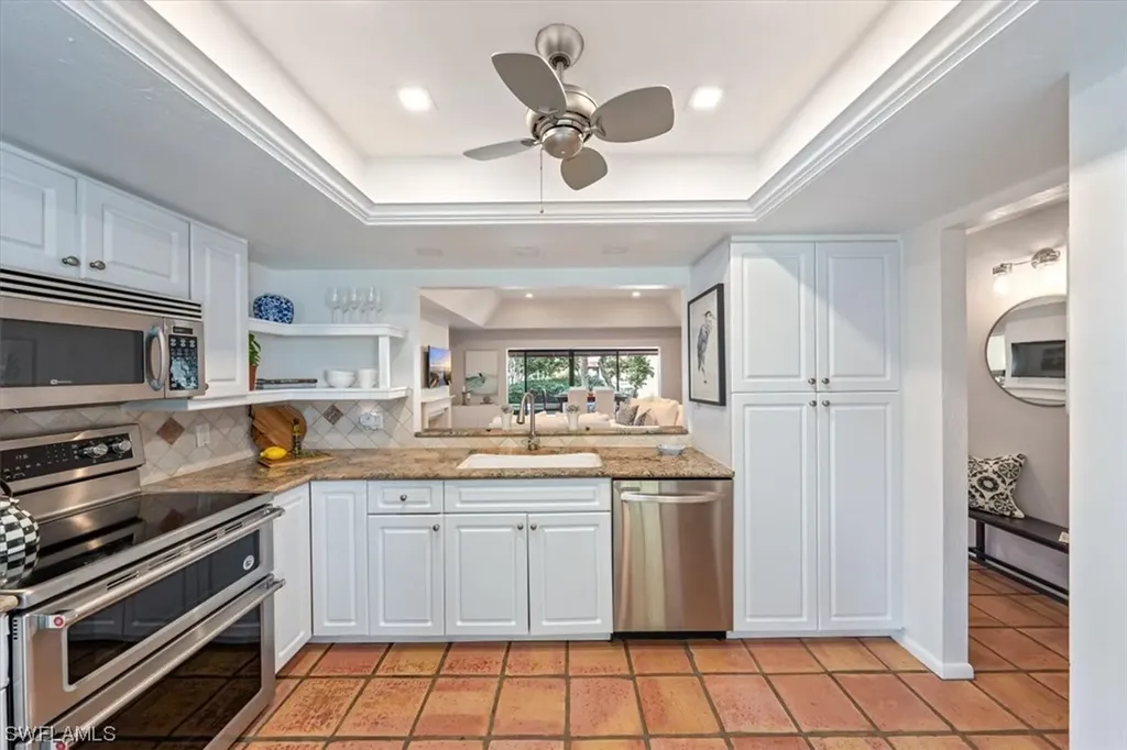 515 Serendipity Drive Naples FL 34108