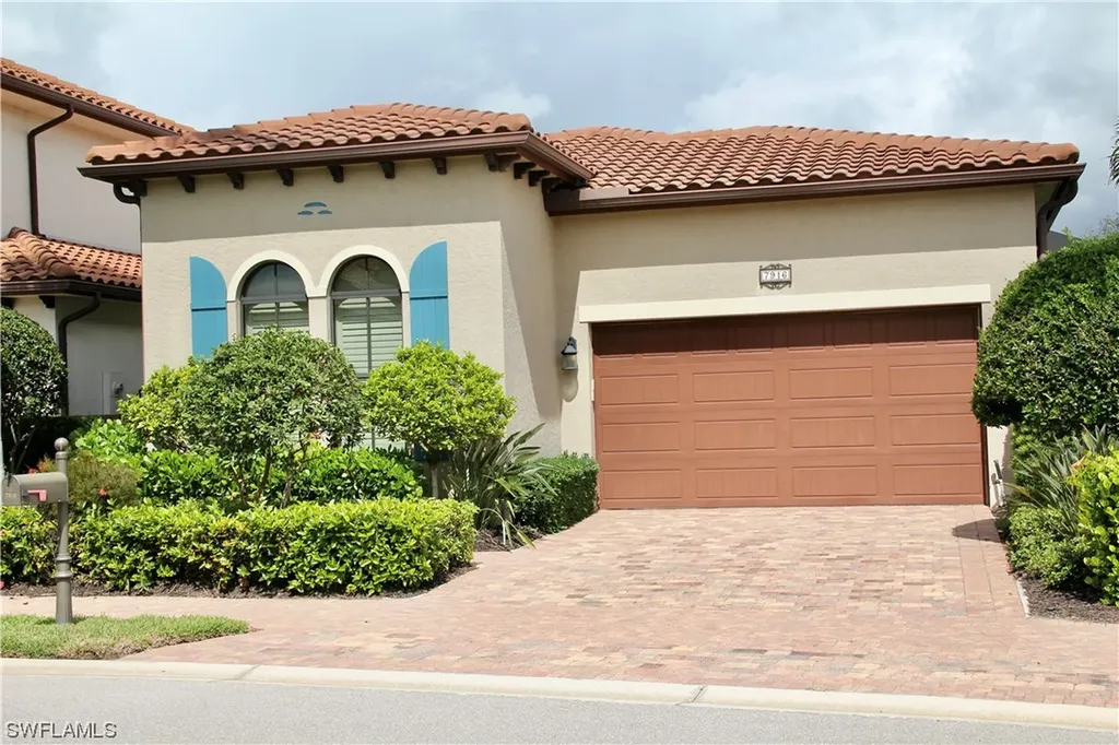 7916 Cordoba Place Naples FL 34113