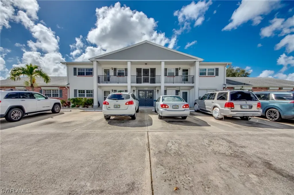8741 Lueck Lane Fort Myers FL 33919