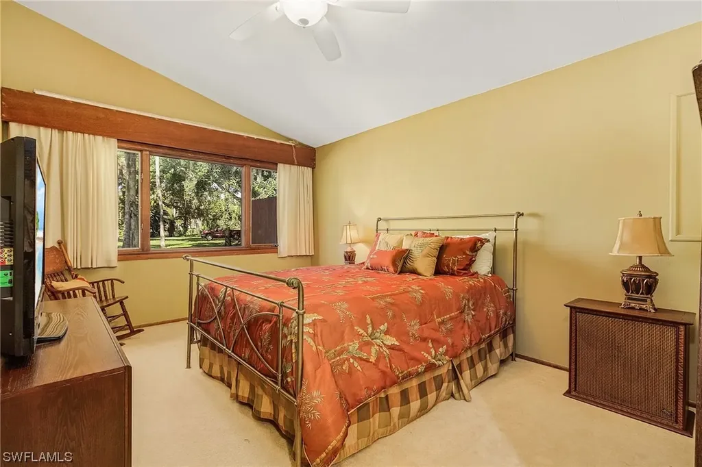 2221 Herzog Road Alva FL 33920