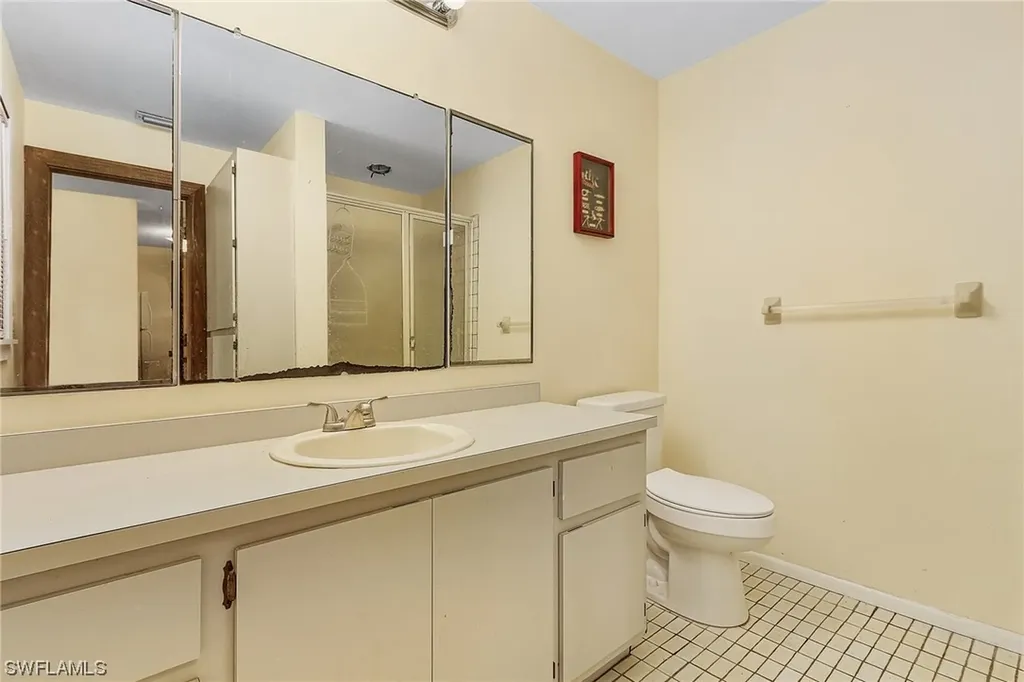 2221 Herzog Road Alva FL 33920