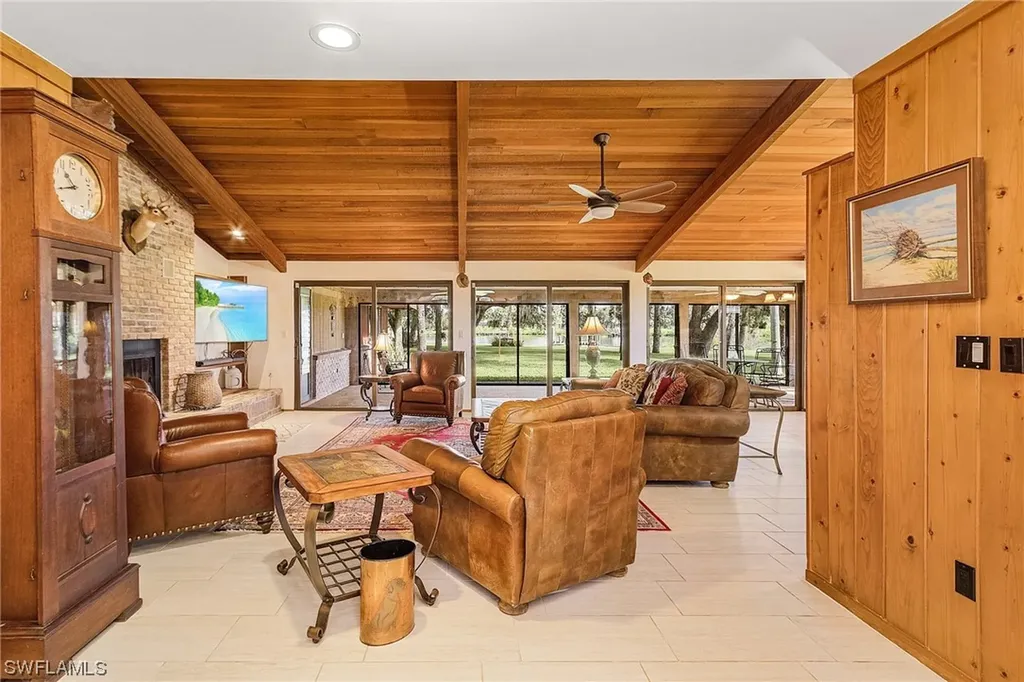 2221 Herzog Road Alva FL 33920