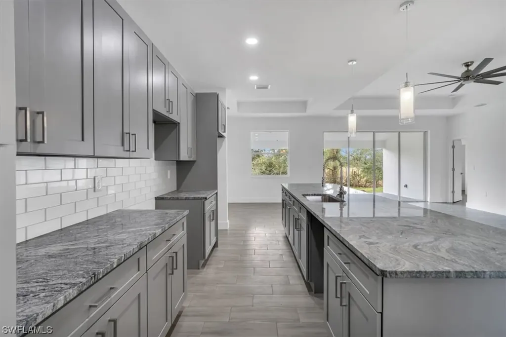 2811 29th Street SW Lehigh Acres FL 33976