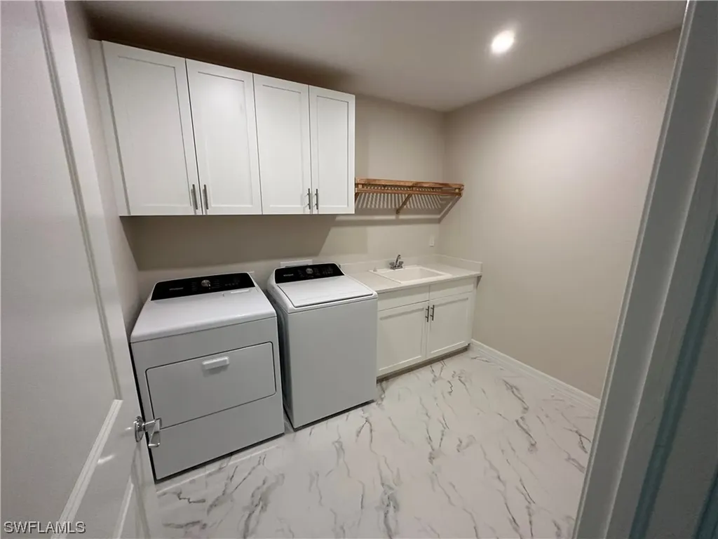 257 Indies Drive E Naples FL 34114