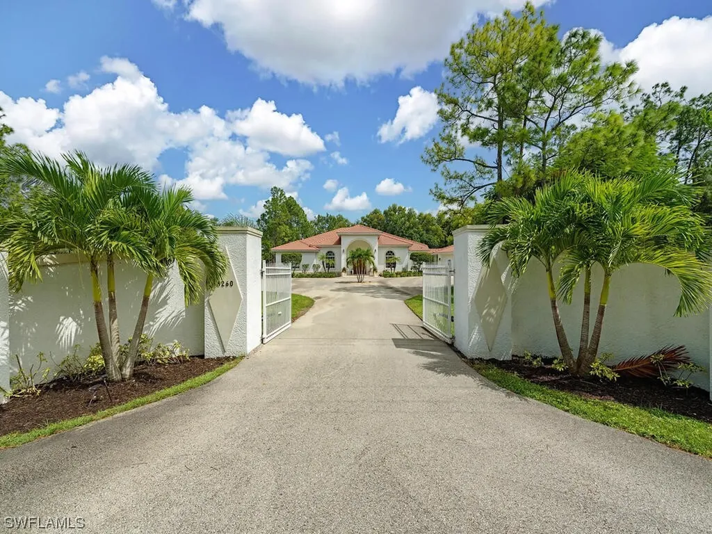6260 Britney Lane Naples FL 34116