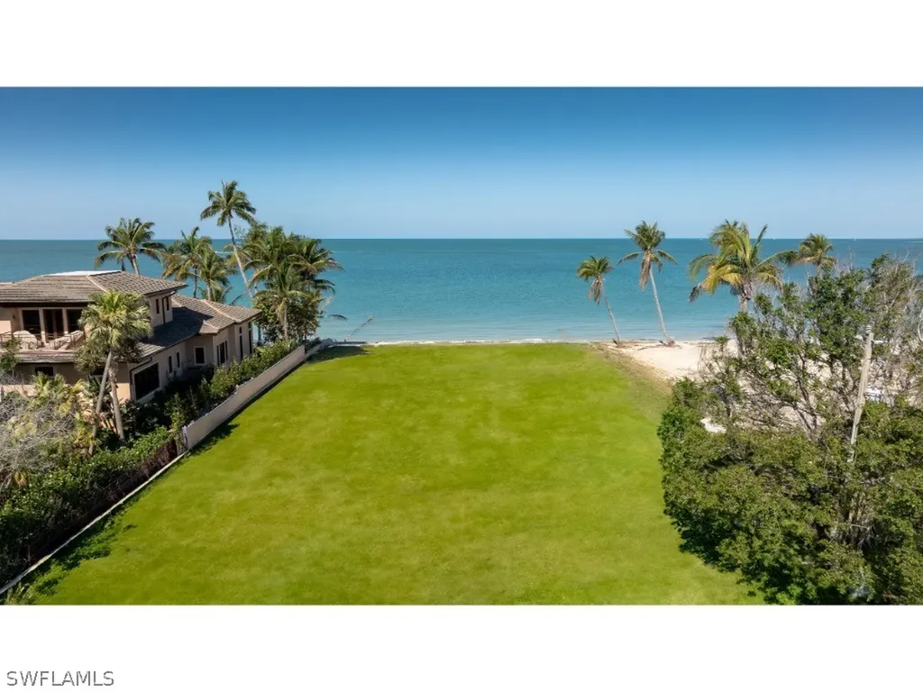 3950 Gordon Drive Naples FL 34102