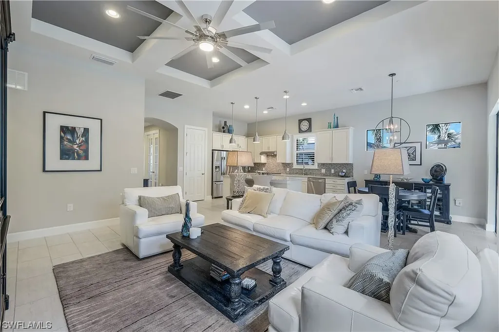 9430 Greyhawk Trail Naples FL 34120