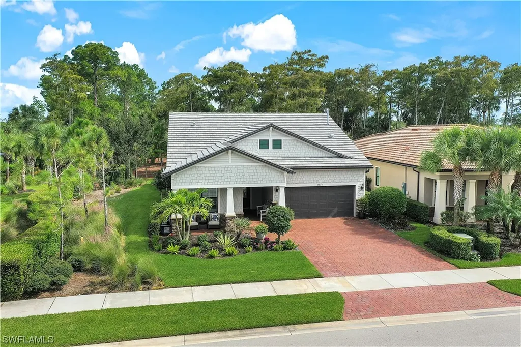 9430 Greyhawk Trail Naples FL 34120