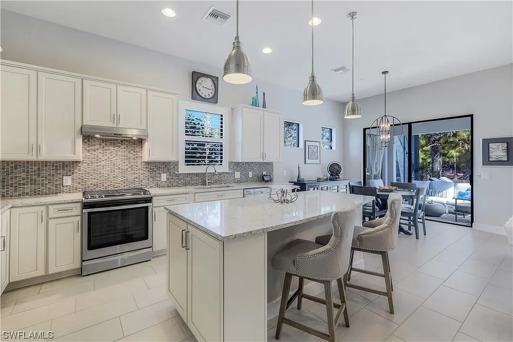 9430 Greyhawk Trail Naples FL 34120