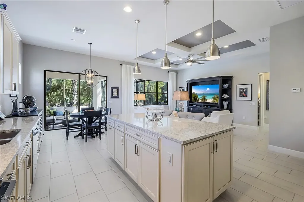 9430 Greyhawk Trail Naples FL 34120