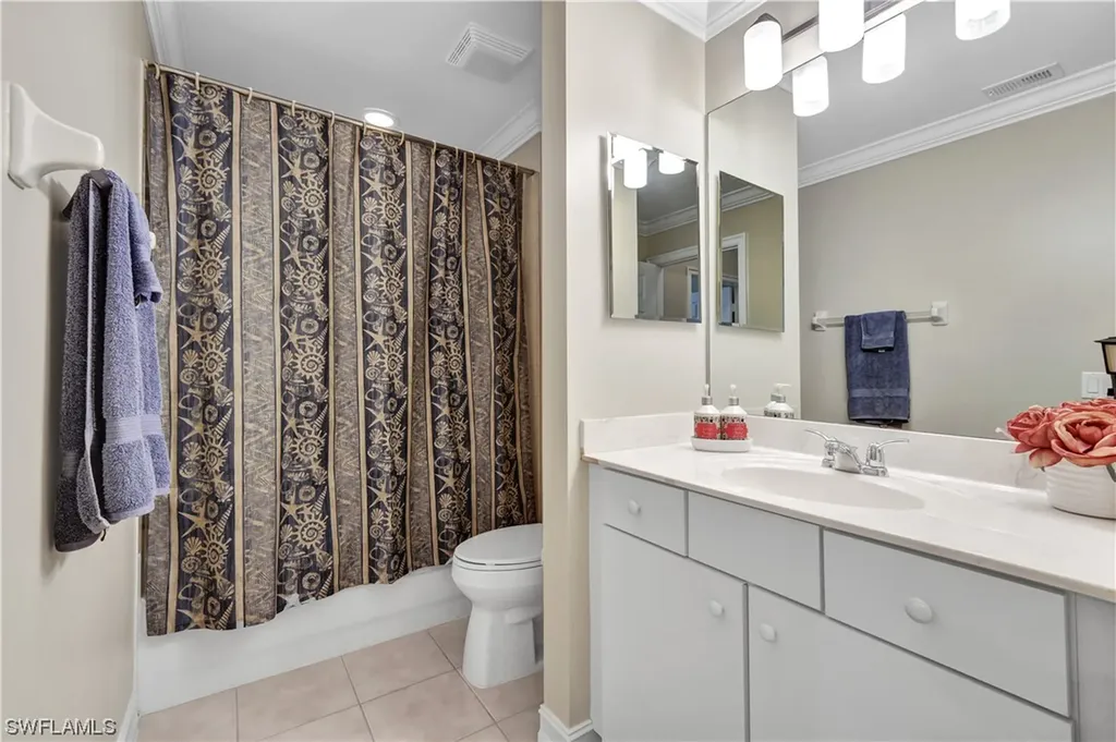 1886 Tarpon Bay Drive S Naples FL 34119