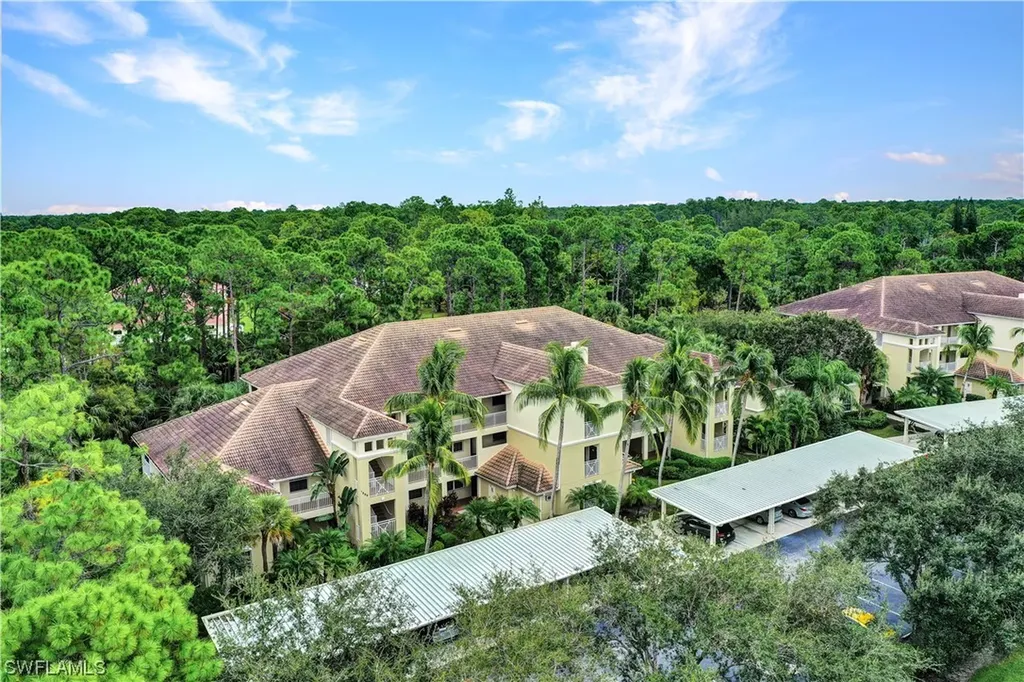 1886 Tarpon Bay Drive S Naples FL 34119
