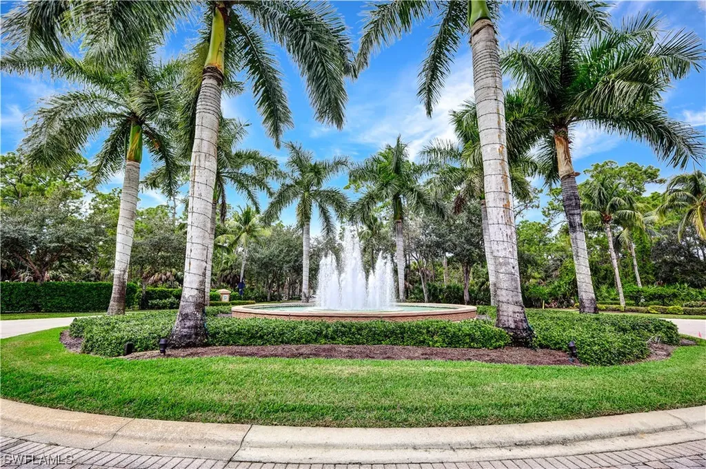 1886 Tarpon Bay Drive S Naples FL 34119