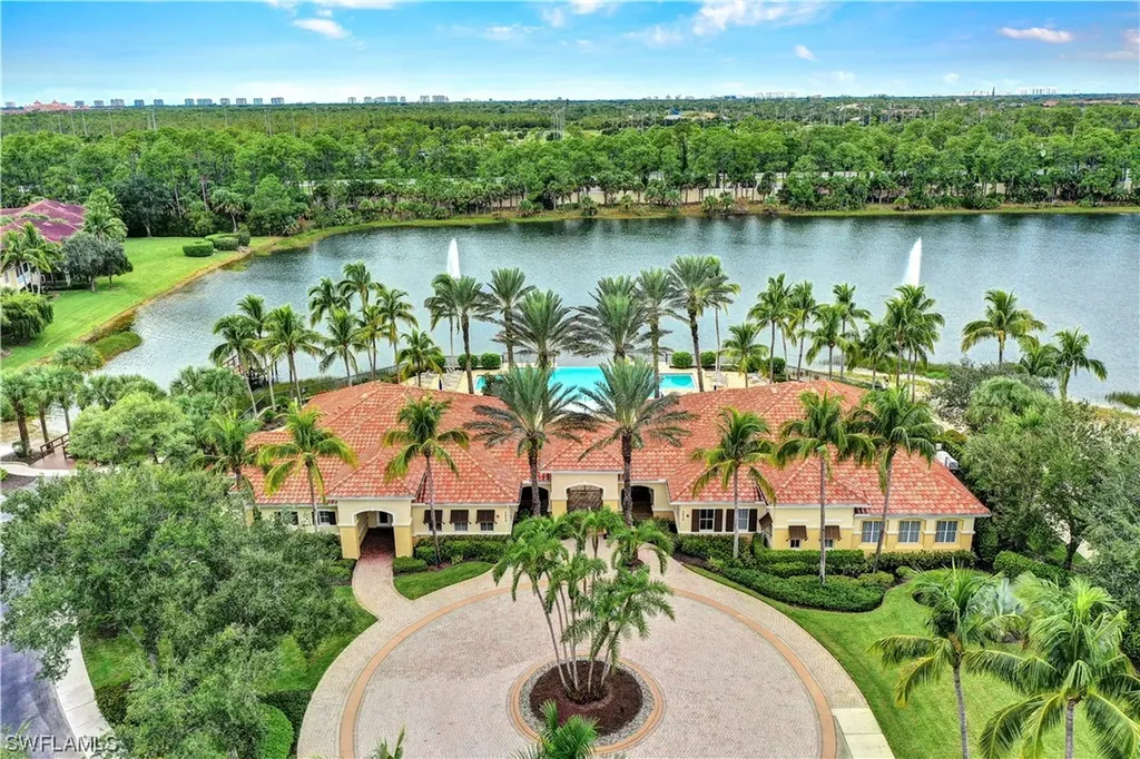 1886 Tarpon Bay Drive S Naples FL 34119