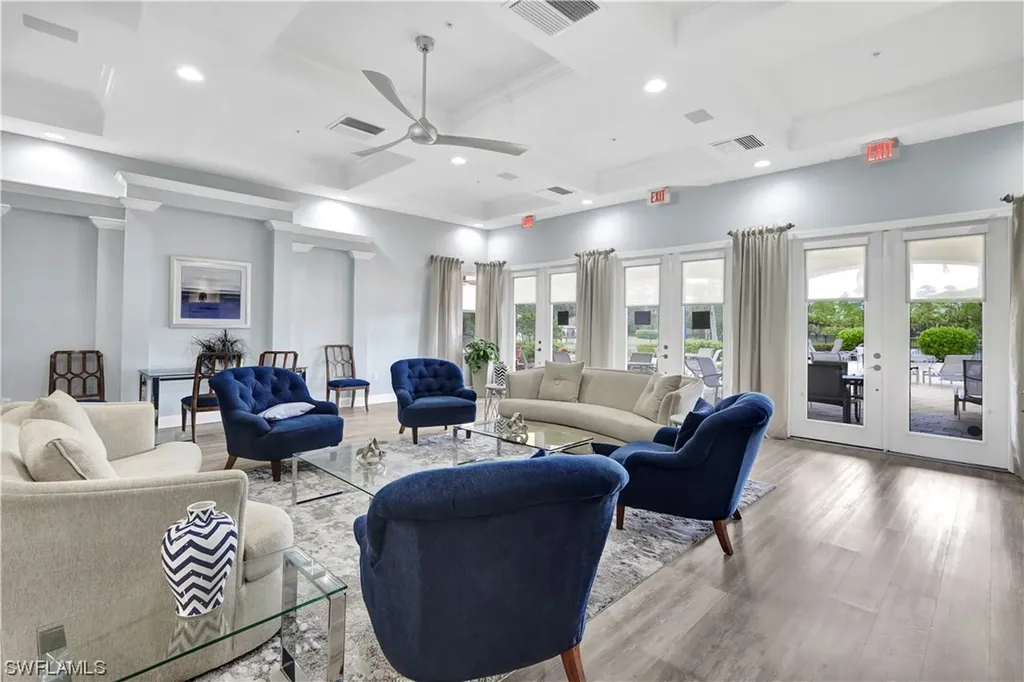 1886 Tarpon Bay Drive S Naples FL 34119