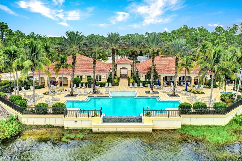 1886 Tarpon Bay Drive S Naples FL 34119