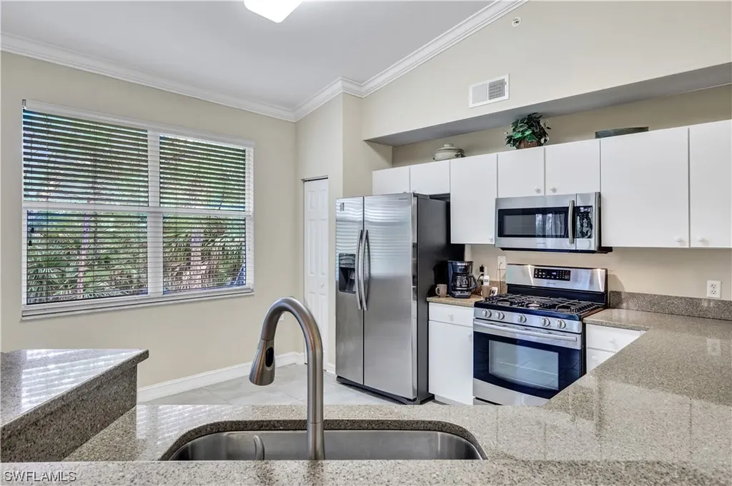 1886 Tarpon Bay Drive S Naples FL 34119