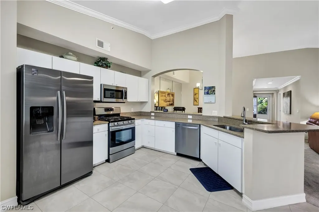 1886 Tarpon Bay Drive S Naples FL 34119