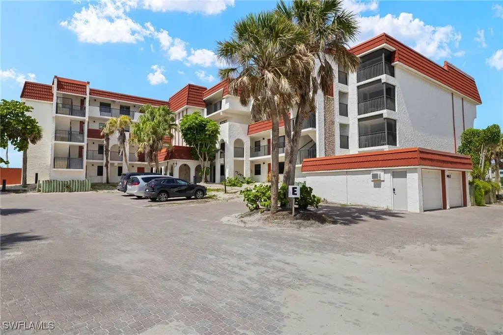 2445 W Gulf Drive Sanibel FL 33957