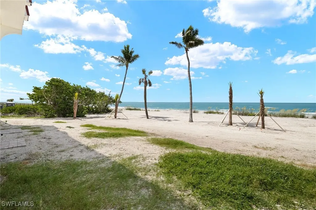 2445 W Gulf Drive Sanibel FL 33957